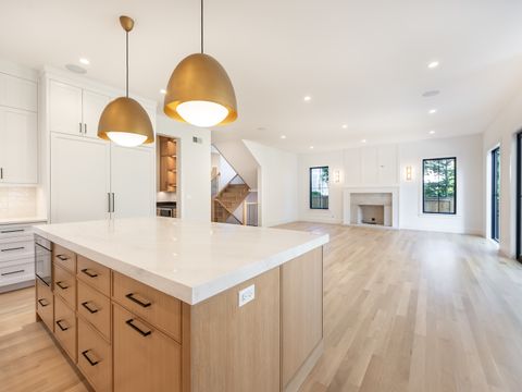 Tiny photo for 410 Prairie Avenue, Wilmette, IL 60091 (MLS # 12466672)