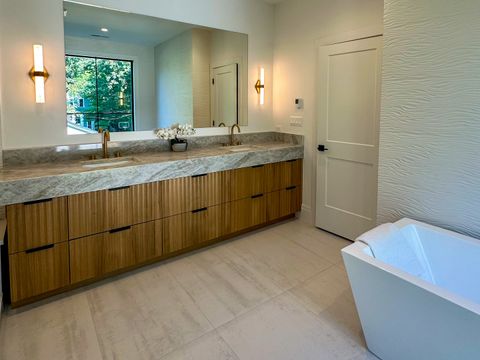 Tiny photo for 410 Prairie Avenue, Wilmette, IL 60091 (MLS # 12466672)