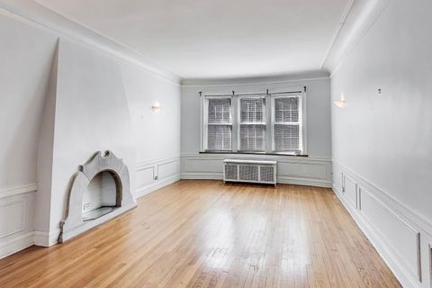 Tiny photo for 530 WASHINGTON Boulevard #1W, Oak Park, IL 60302 (MLS # 12610079)