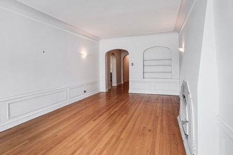 Tiny photo for 530 WASHINGTON Boulevard #1W, Oak Park, IL 60302 (MLS # 12610079)