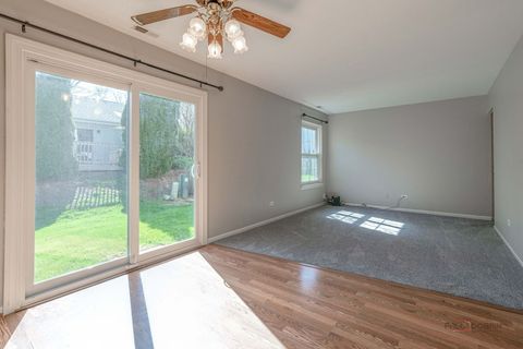 Tiny photo for 3020 Max Court, Island Lake, IL 60042 (MLS # 12628848)