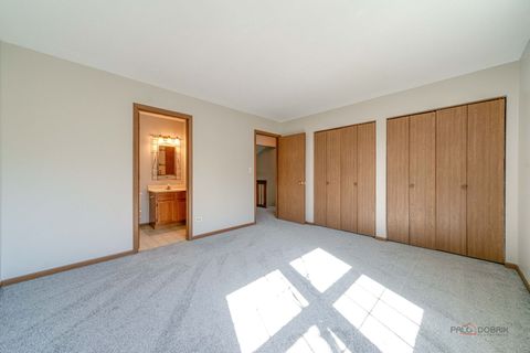 Tiny photo for 3020 Max Court, Island Lake, IL 60042 (MLS # 12628848)