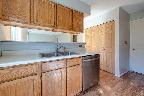 Tiny photo for 3020 Max Court, Island Lake, IL 60042 (MLS # 12628848)