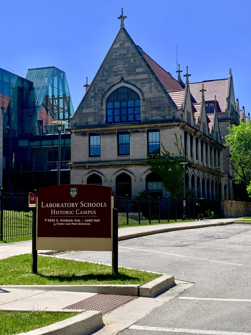 Chicago, Illinois 60637, United States, 6 Bedrooms Bedrooms, ,8 BathroomsBathrooms,Residential,Contingent,210657