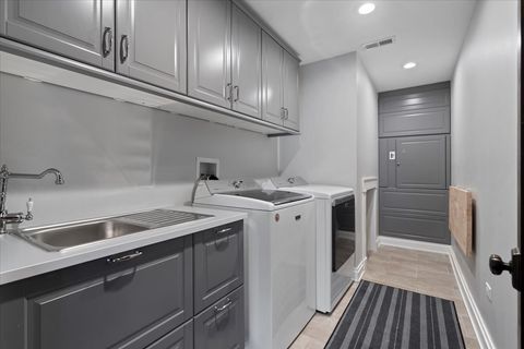 Tiny photo for 5638 S WOODLAWN Avenue, Chicago, IL 60637 (MLS # 12446282)