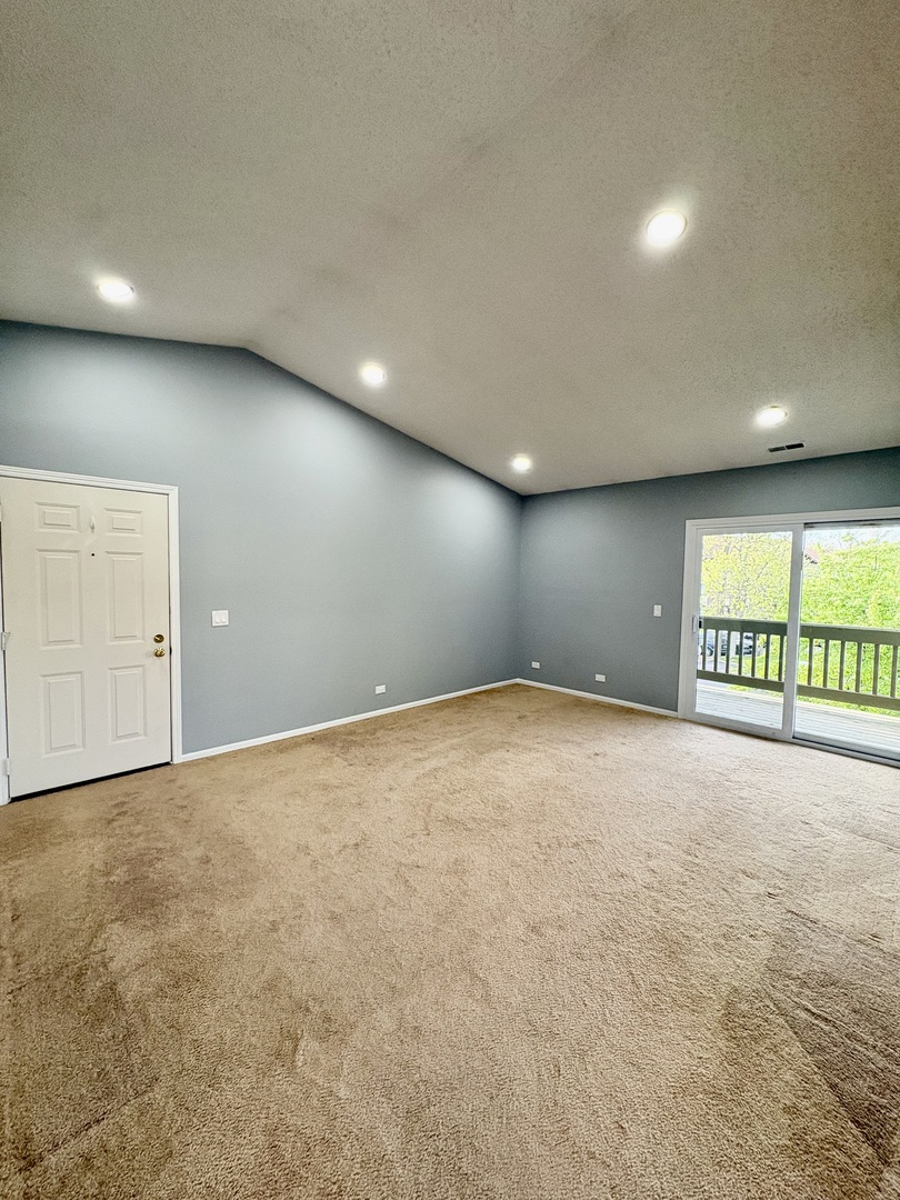 319 Deer Glen Way 2C