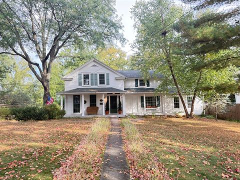 Photo of 1520 W Stephenson Street, Freeport, IL 61032 (MLS # 12495262) Photo of 1520 W Stephenson Street, Freeport, IL 61032 (MLS # 12495262)