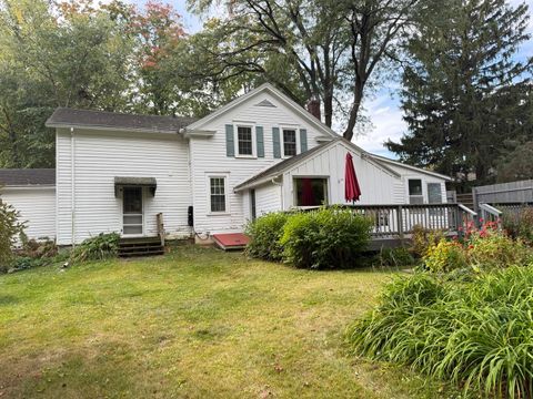 Tiny photo for 1520 W Stephenson Street, Freeport, IL 61032 (MLS # 12495262)