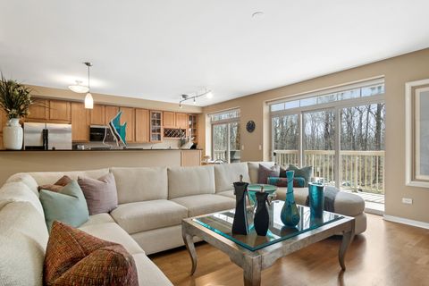 Tiny photo for 425 BENJAMIN Drive #202, Vernon Hills, IL 60061 (MLS # 12686518)