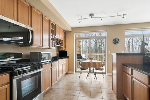 Tiny photo for 425 BENJAMIN Drive #202, Vernon Hills, IL 60061 (MLS # 12686518)