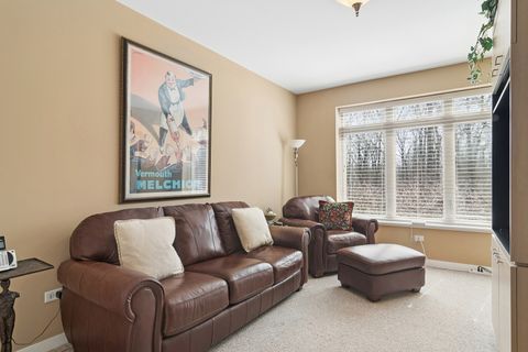 Tiny photo for 425 BENJAMIN Drive #202, Vernon Hills, IL 60061 (MLS # 12686518)