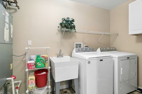 Tiny photo for 425 BENJAMIN Drive #202, Vernon Hills, IL 60061 (MLS # 12686518)
