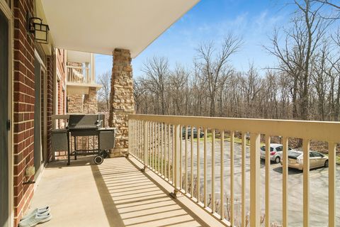 Tiny photo for 425 BENJAMIN Drive #202, Vernon Hills, IL 60061 (MLS # 12686518)