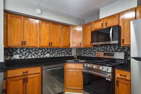 Tiny photo for 2115 W Farwell Avenue #511, Chicago, IL 60645 (MLS # 12736858)