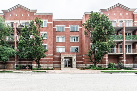 Photo of 9864 W LELAND Avenue #311, Schiller Park, IL 60176 (MLS # 12734474)