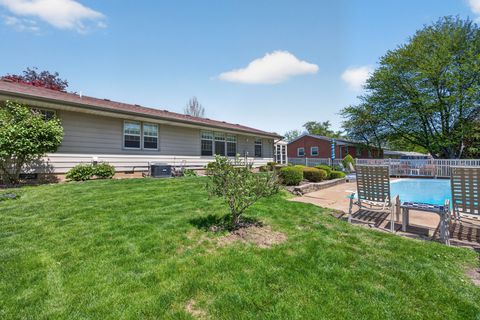 Tiny photo for 1305 E Vernon Avenue, Normal, IL 61761 (MLS # 12624908)