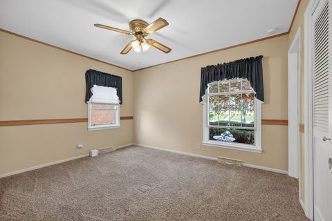 Tiny photo for 1305 E Vernon Avenue, Normal, IL 61761 (MLS # 12624908)
