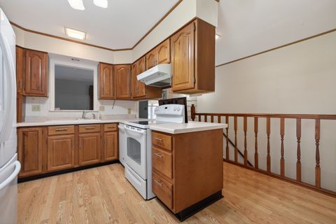 Tiny photo for 1305 E Vernon Avenue, Normal, IL 61761 (MLS # 12624908)