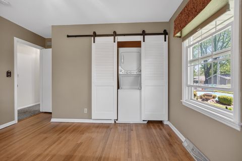 Tiny photo for 1305 E Vernon Avenue, Normal, IL 61761 (MLS # 12624908)