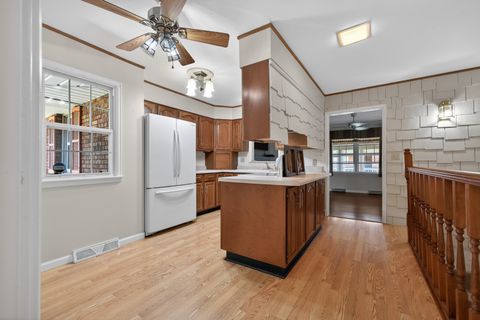 Tiny photo for 1305 E Vernon Avenue, Normal, IL 61761 (MLS # 12624908)