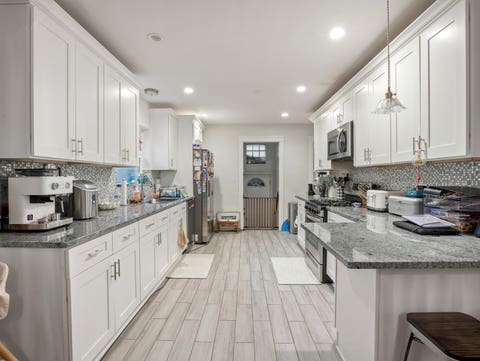 Tiny photo for 11617 S Maplewood Avenue, Chicago, IL 60655 (MLS # 12730112)