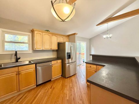 Tiny photo for 3 Catalpa Court, Woodridge, IL 60517 (MLS # 12517208)