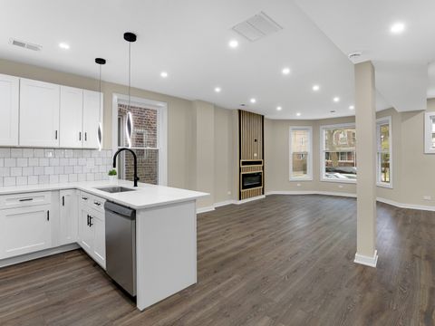 Tiny photo for 4918 W Fulton Street, Chicago, IL 60644 (MLS # 12498924)