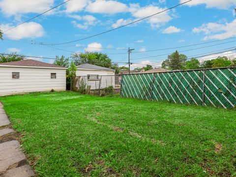 Tiny photo for 4918 W Fulton Street, Chicago, IL 60644 (MLS # 12498924)