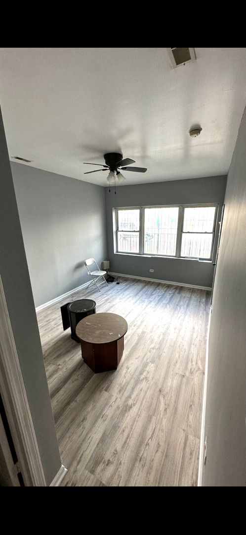 4226 W Ogden