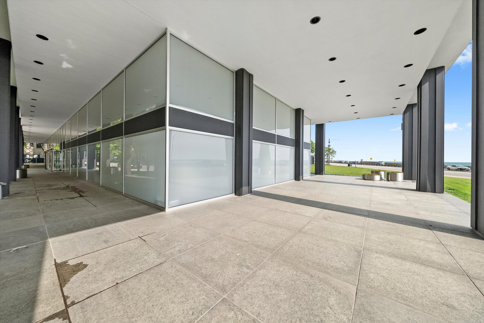 900 N Lake Shore Drive 1104