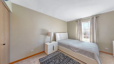 Tiny photo for 2500 Rosehall Lane, Aurora, IL 60503 (MLS # 12550259)