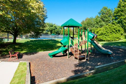 Tiny photo for 259 Timber Ridge Lane, Lake Barrington, IL 60010 (MLS # 12597630)