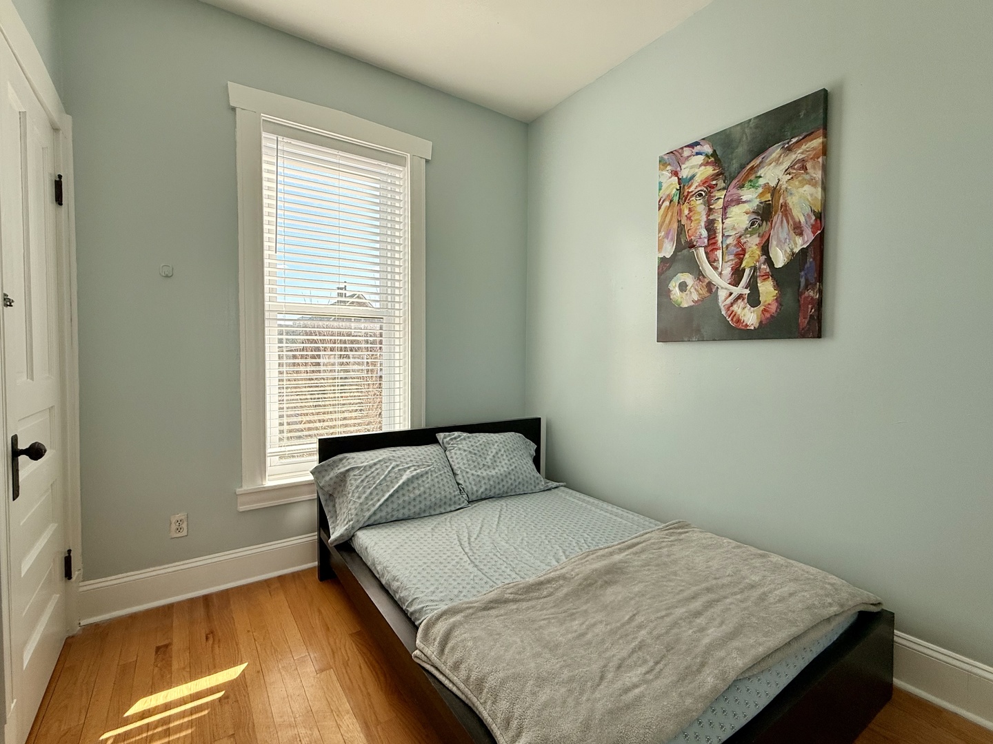 2604 W Fullerton Avenue 2