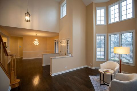 Tiny photo for 1827 WATERBURY Circle, Glenview, IL 60025 (MLS # 12568785)