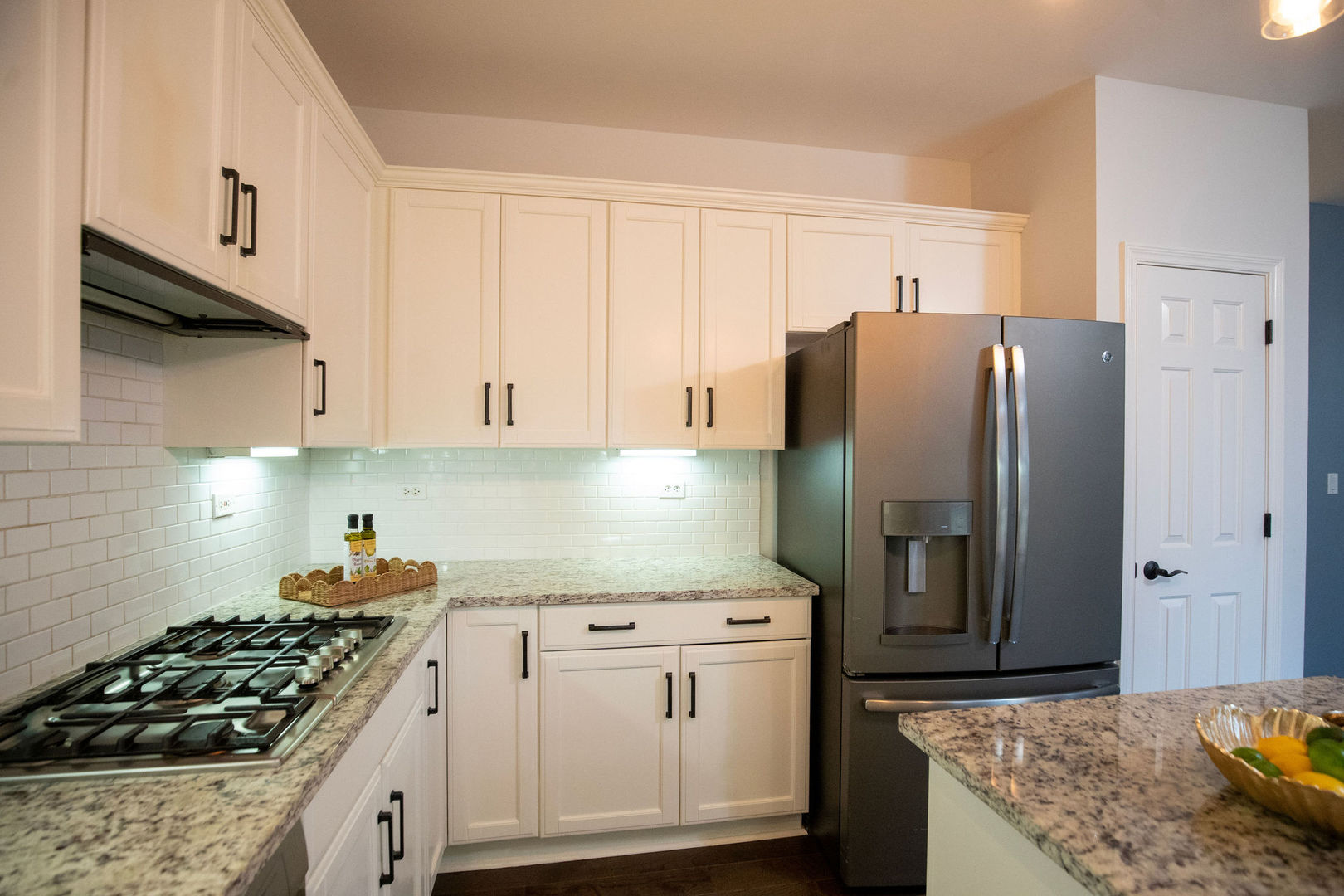 1827 WATERBURY Circle