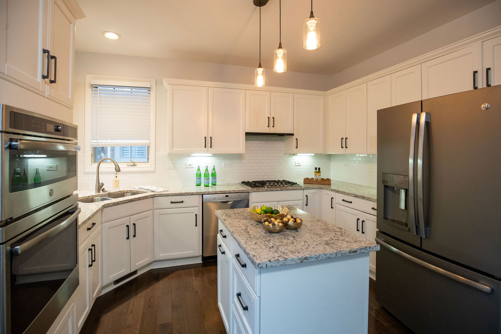 1827 WATERBURY Circle