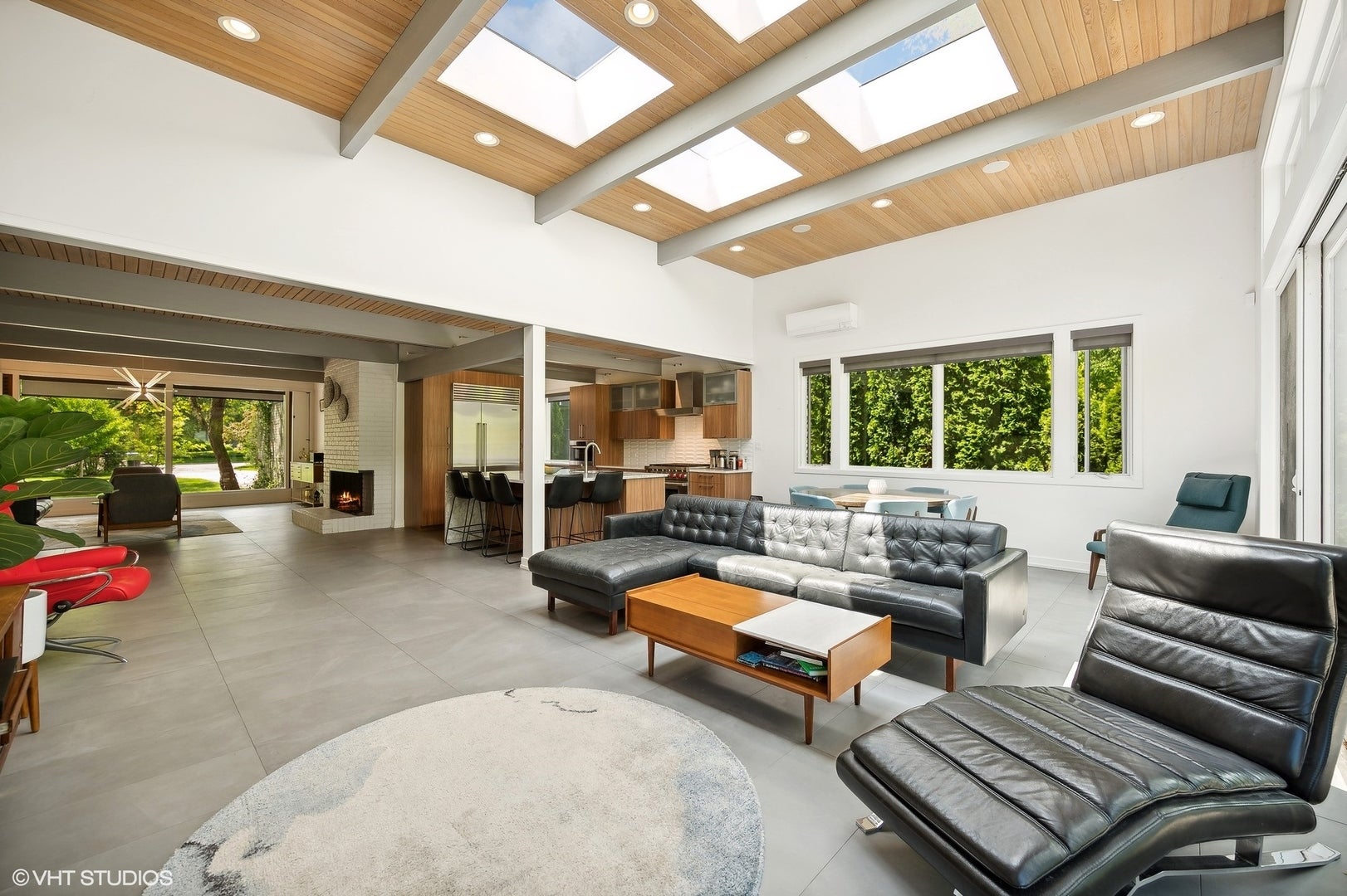 1185 Terrace Court