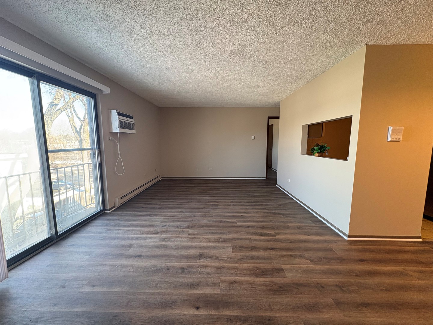 206 W Division Street L