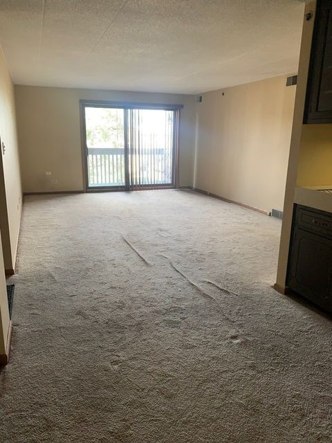 Tiny photo for 10420 Circle Drive #22B, Oak Lawn, IL 60453 (MLS # 12460910)