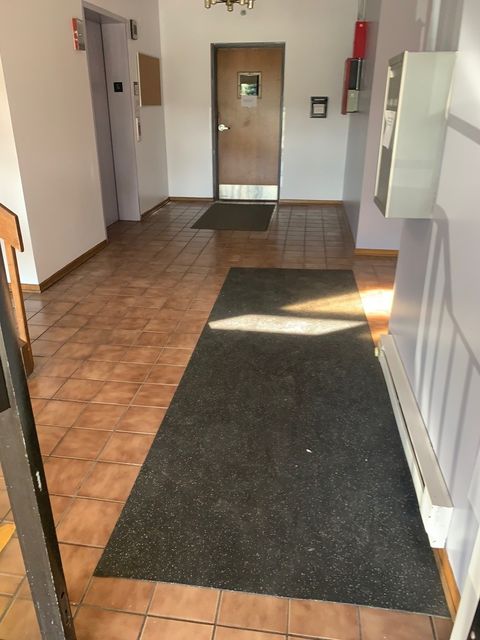 Tiny photo for 10420 Circle Drive #22B, Oak Lawn, IL 60453 (MLS # 12460910)