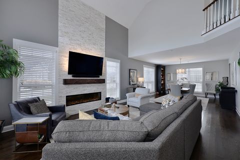 Tiny photo for 500 Stone Canyon Circle, Inverness, IL 60010 (MLS # 12588502)