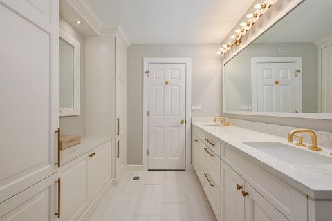 Tiny photo for 500 Stone Canyon Circle, Inverness, IL 60010 (MLS # 12588502)