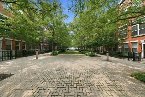Tiny photo for 2502 S Calumet Avenue, Chicago, IL 60616 (MLS # 12707918)
