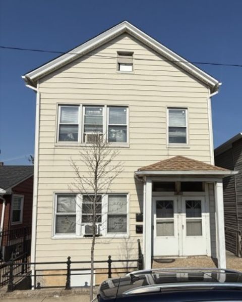 2919 S Quinn Street Chicago IL 60608
