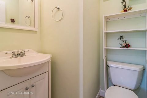 Tiny photo for 2016 N Harlem Avenue #11W, Elmwood Park, IL 60707 (MLS # 12585060)