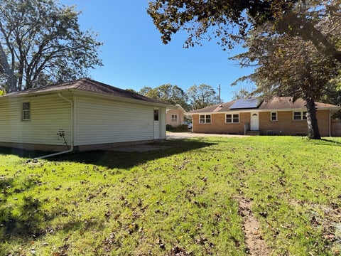 Tiny photo for 1427 S Walnut Avenue, Freeport, IL 61032 (MLS # 12790647)