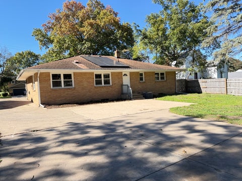Tiny photo for 1427 S Walnut Avenue, Freeport, IL 61032 (MLS # 12790647)