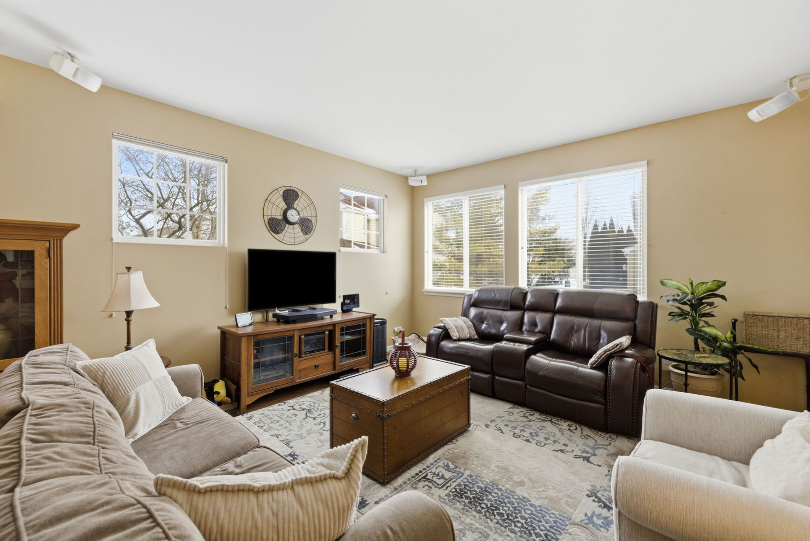 429 N Carlisle Court