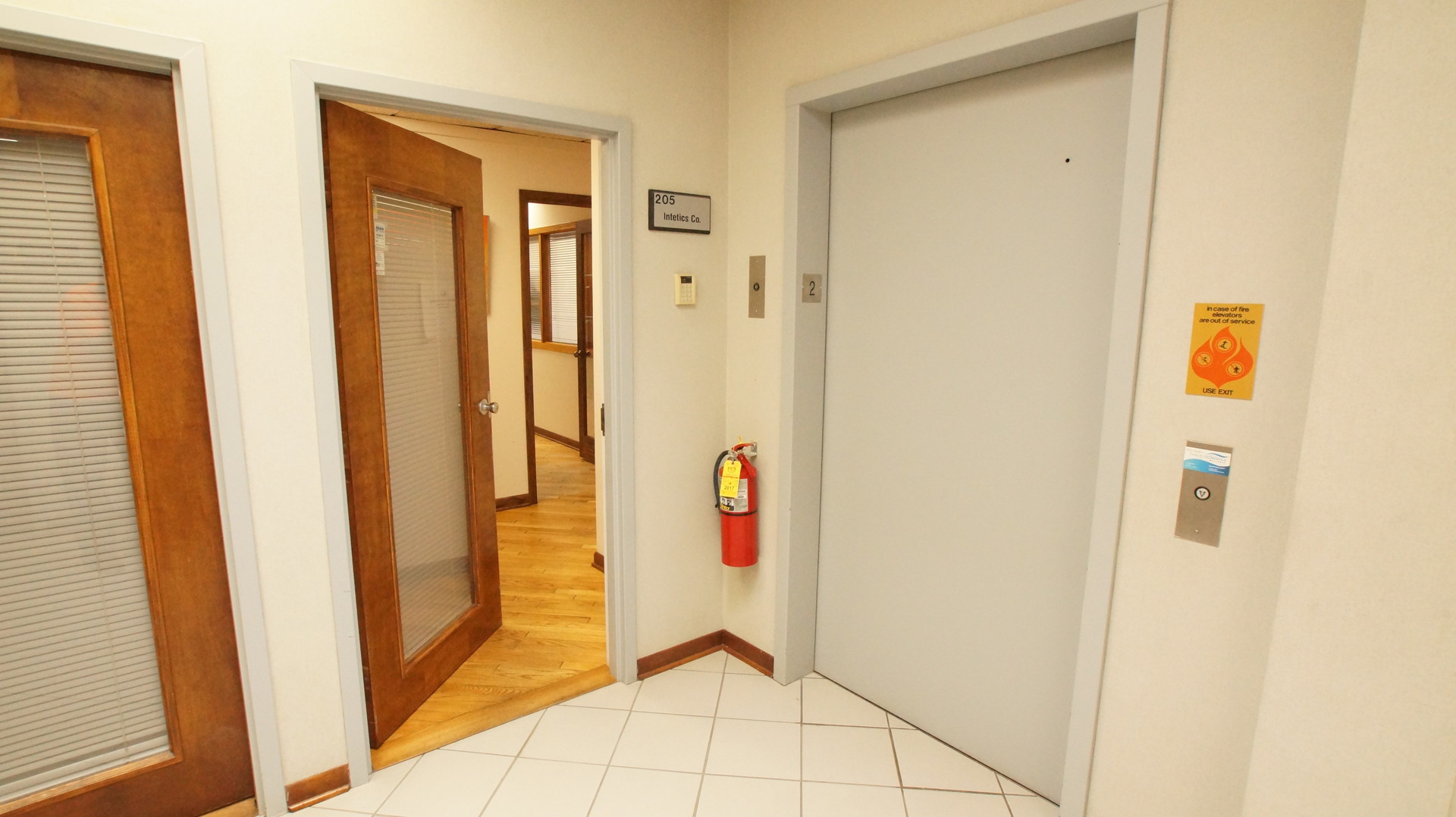 809 RIDGE Road 204-205