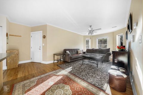 Tiny photo for 6305 N Richmond Street #1, Chicago, IL 60659 (MLS # 12690648)